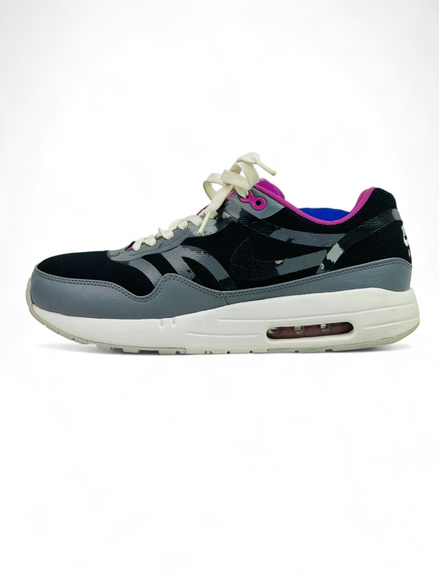 Nike Air Max 1 (UK 7 EURO 41)