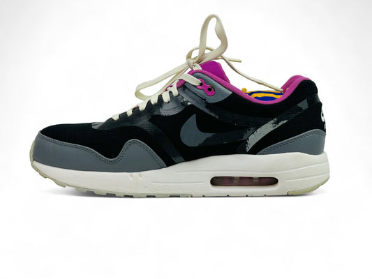 Nike Air Max 1 (UK 7 EURO 41)