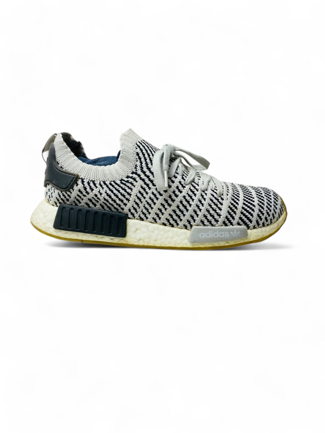 ADIDAS BOOST NMD R1 ( EUR 44 UK 9.5 )