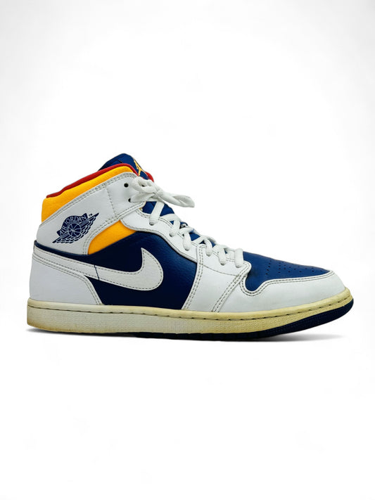 Nike Air Jordan 1 Mid Men (UK 8 EUR 42)