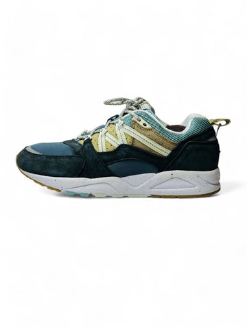 Karhu Fusion 2.0 ( EUR 43.5 UK 8.5 )