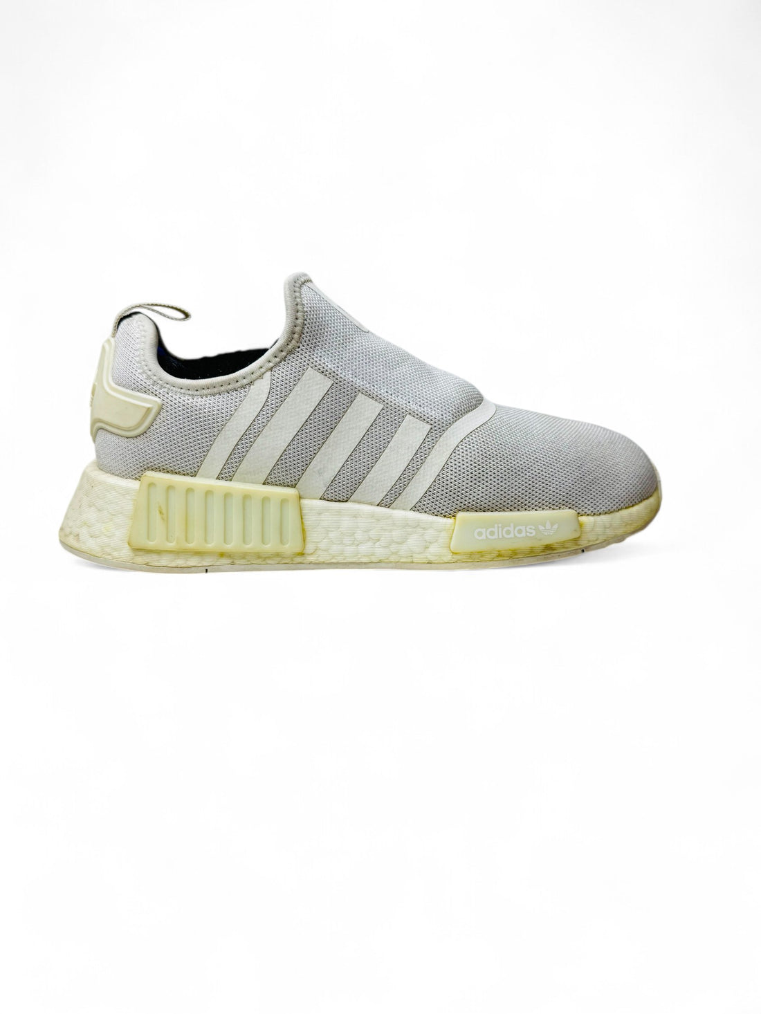 Adidas NMD R1  ( EUR 41.5 UK 7.5 )