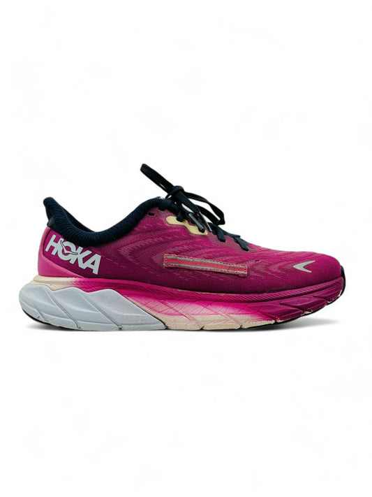 HOKA Arahi 6 (UK 6.5 EUR 40)