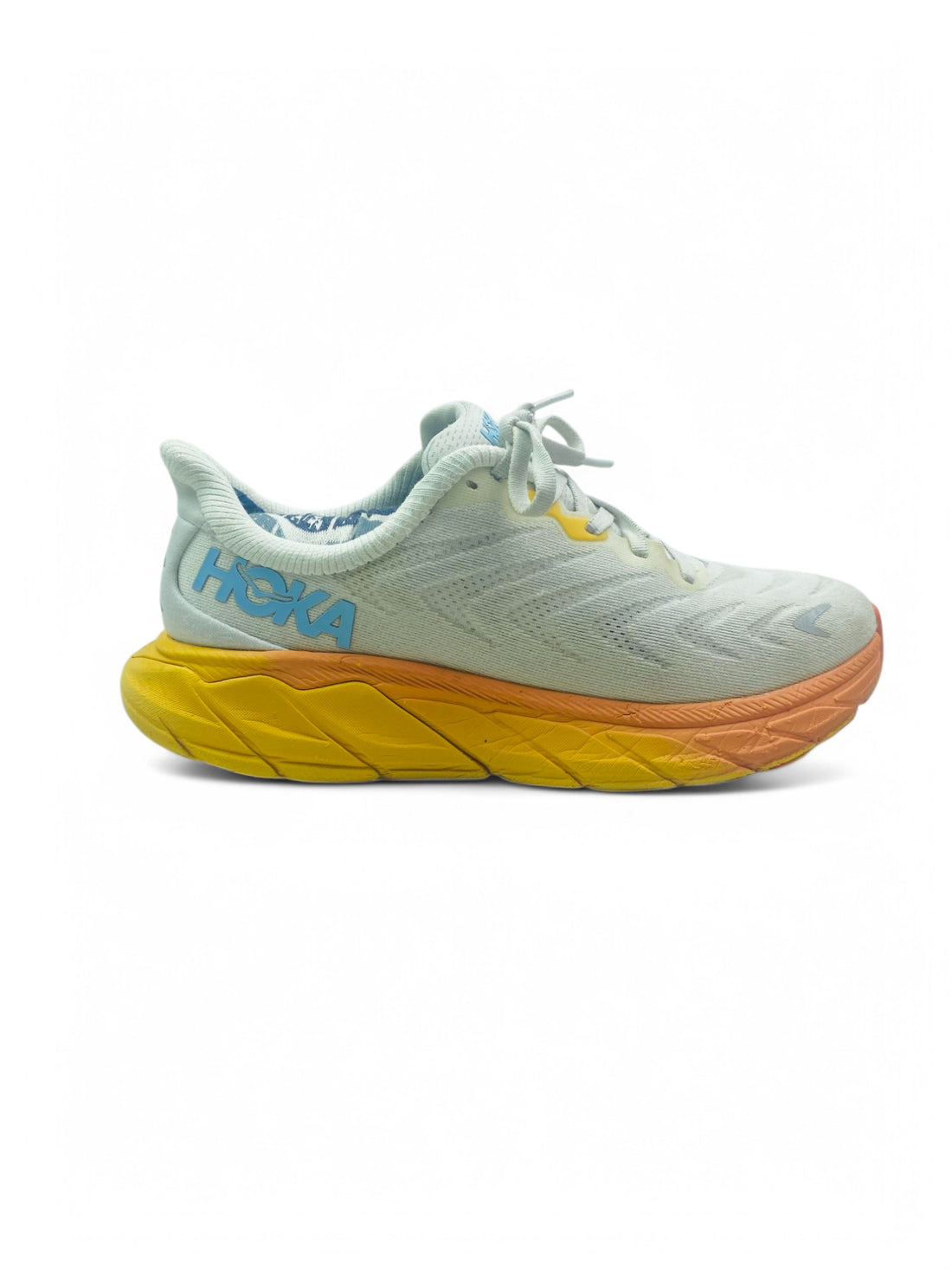 HOKA SIZE ( EUR 40.5 UK 7 ) ONE ONE ARAHI 6