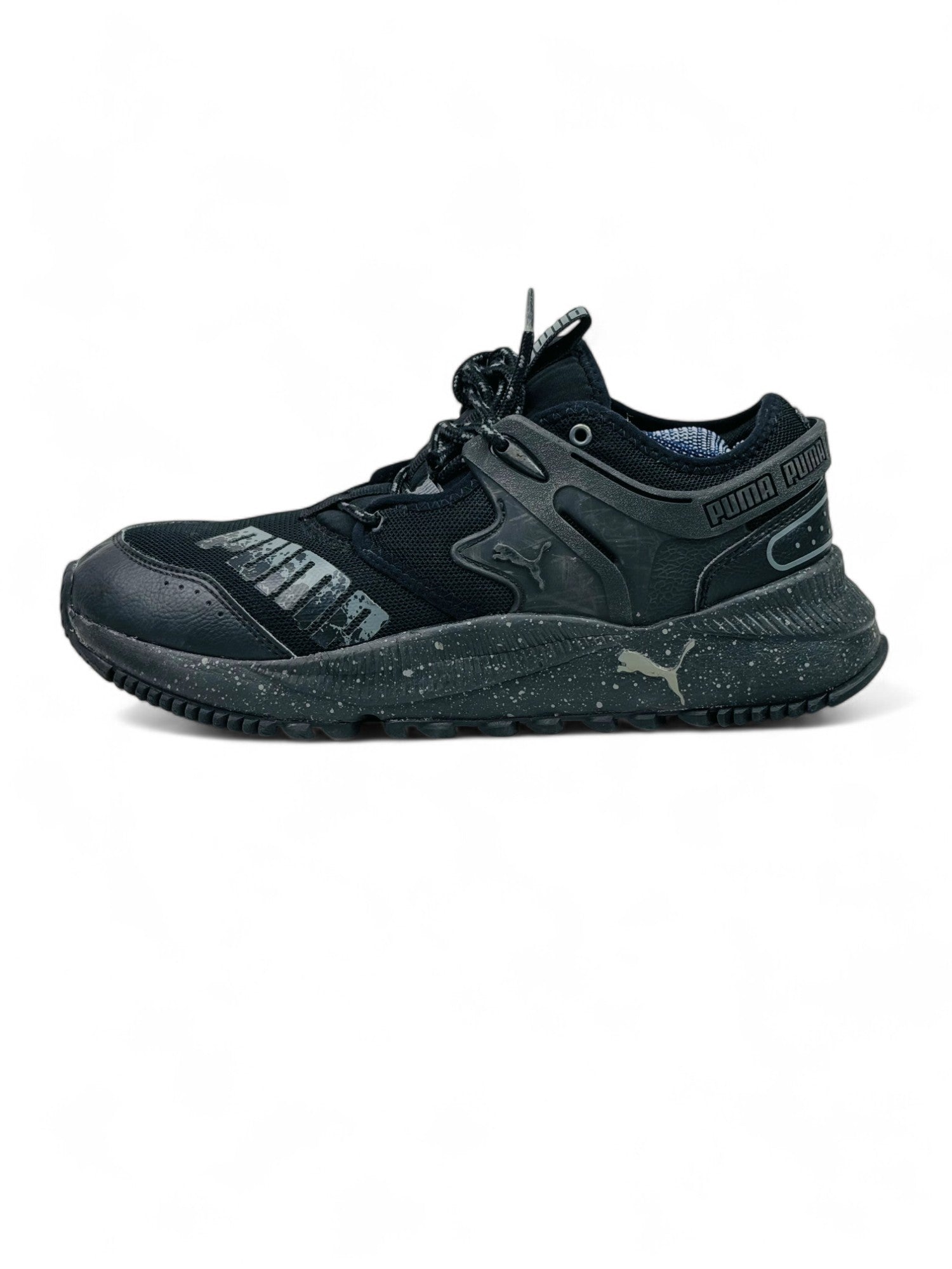 PUMA PACER FUTURE ( EUR 42 UK 8 )