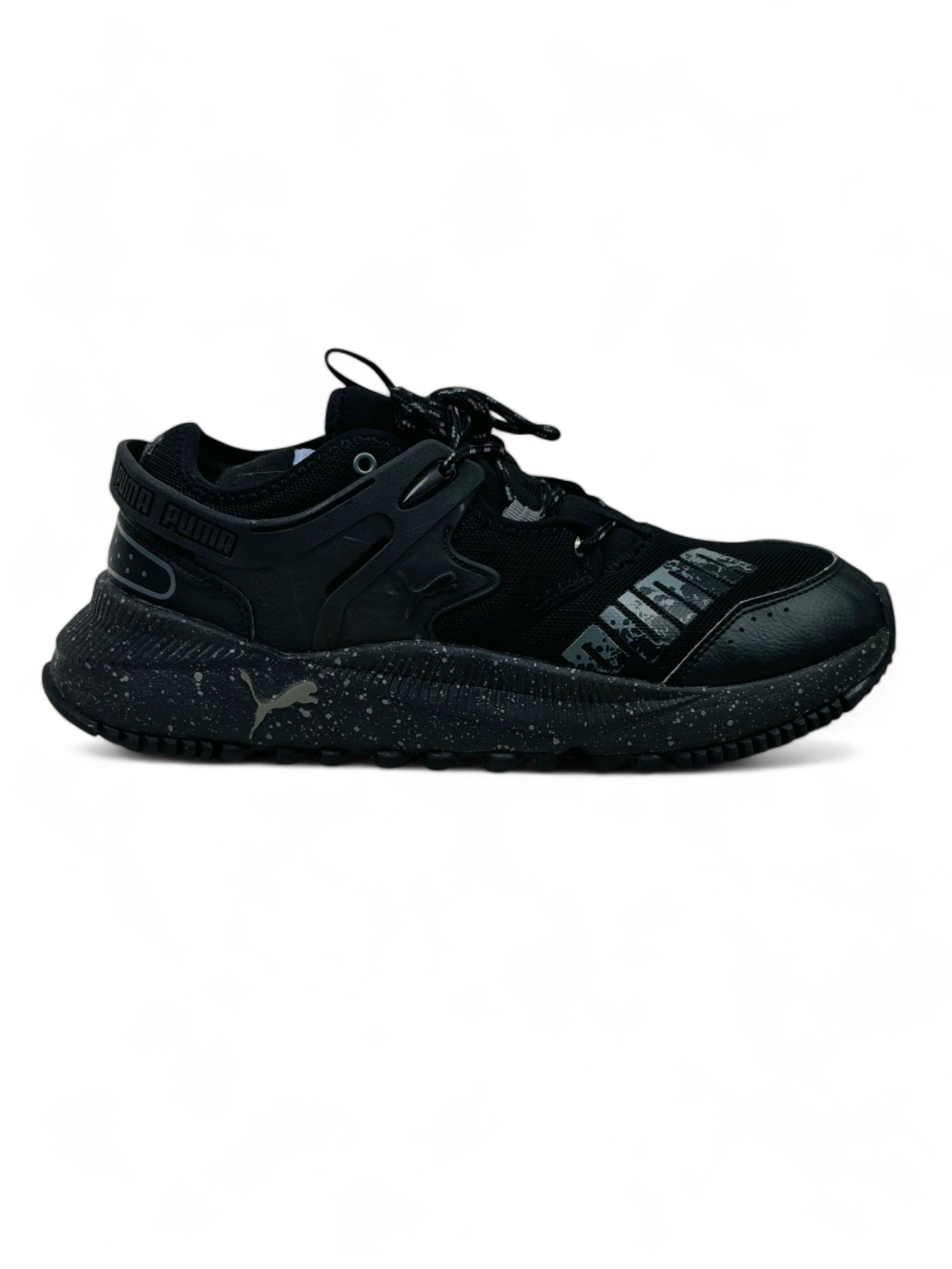 PUMA PACER FUTURE ( EUR 42 UK 8 )