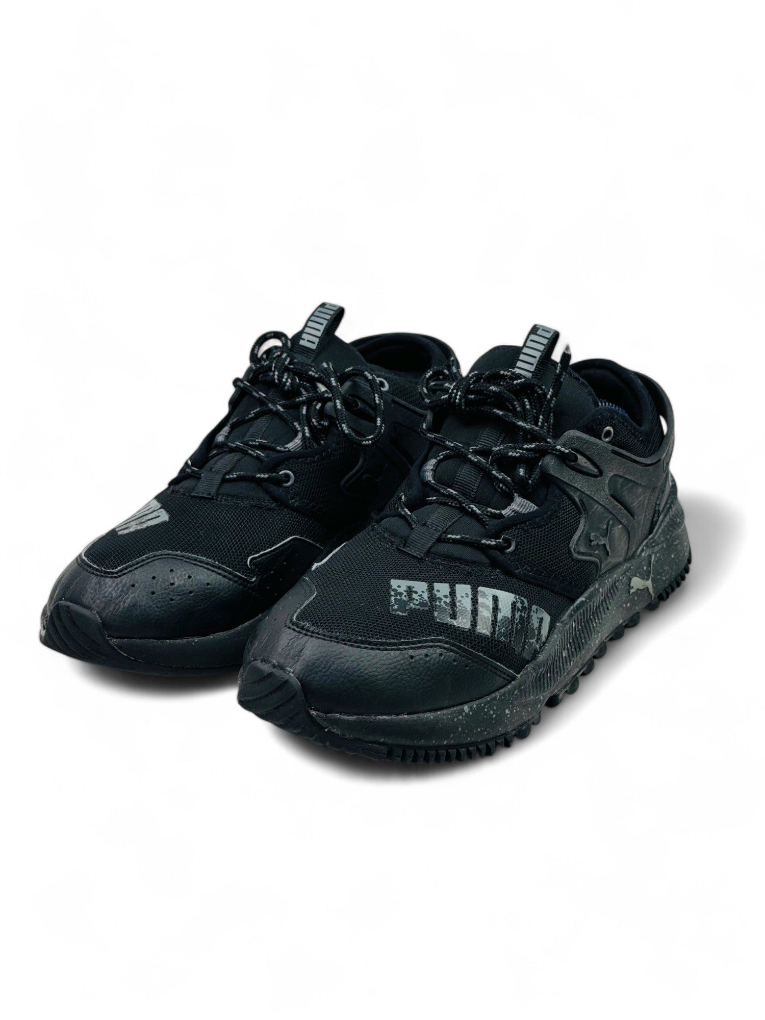 PUMA PACER FUTURE ( EUR 42 UK 8 )