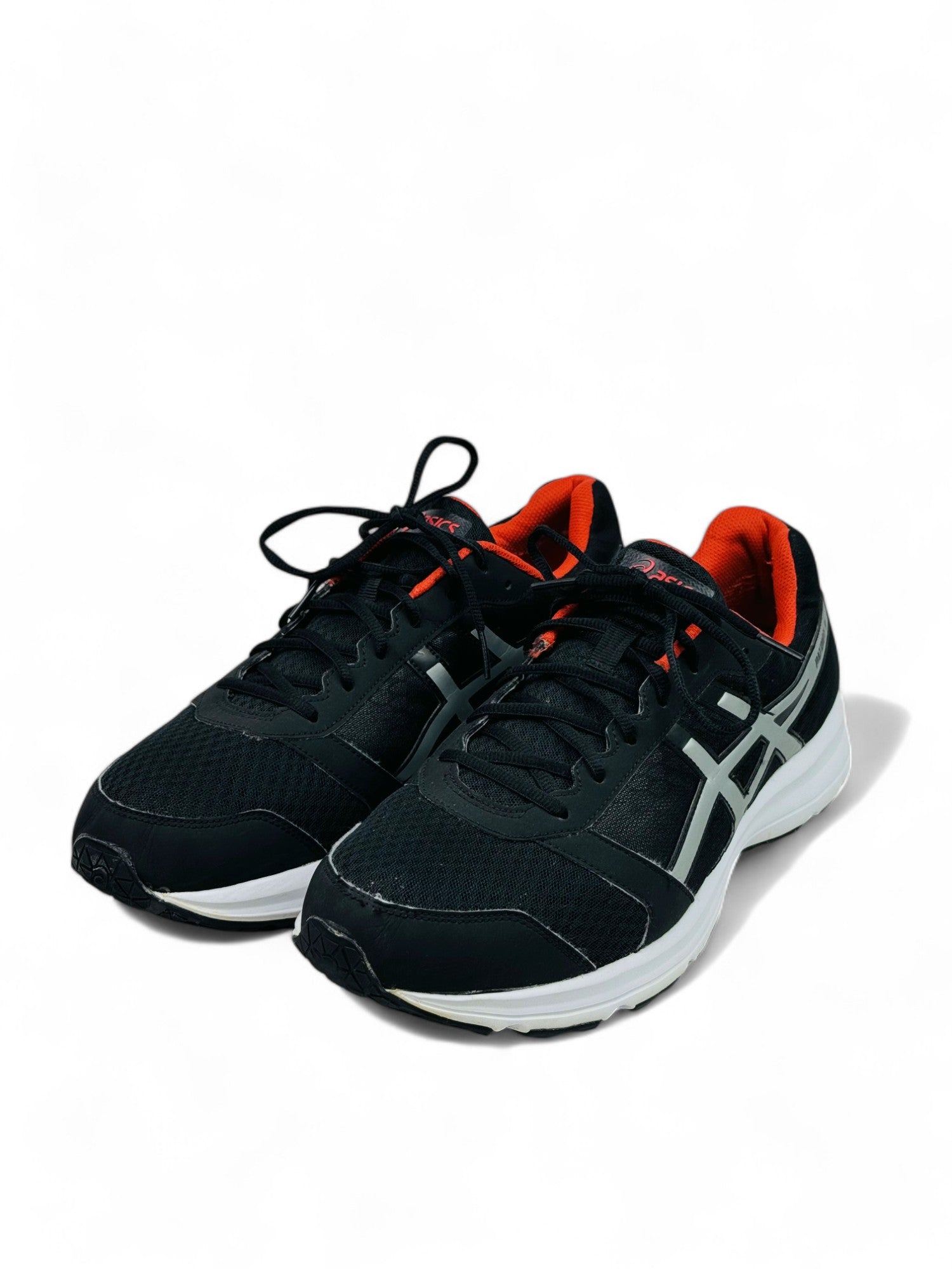 ASICS PATRIOT 8 BLACK RED T619N 9091: (UK 13.5 EUR 49)