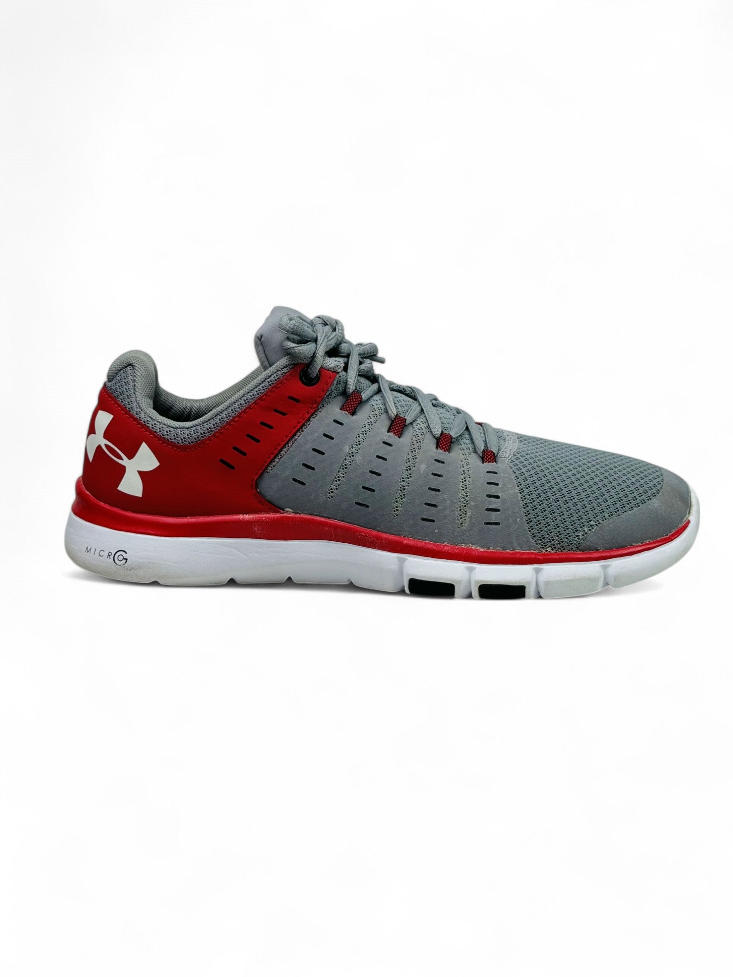 Under Armour ( EUR 43 UK 8.5 )