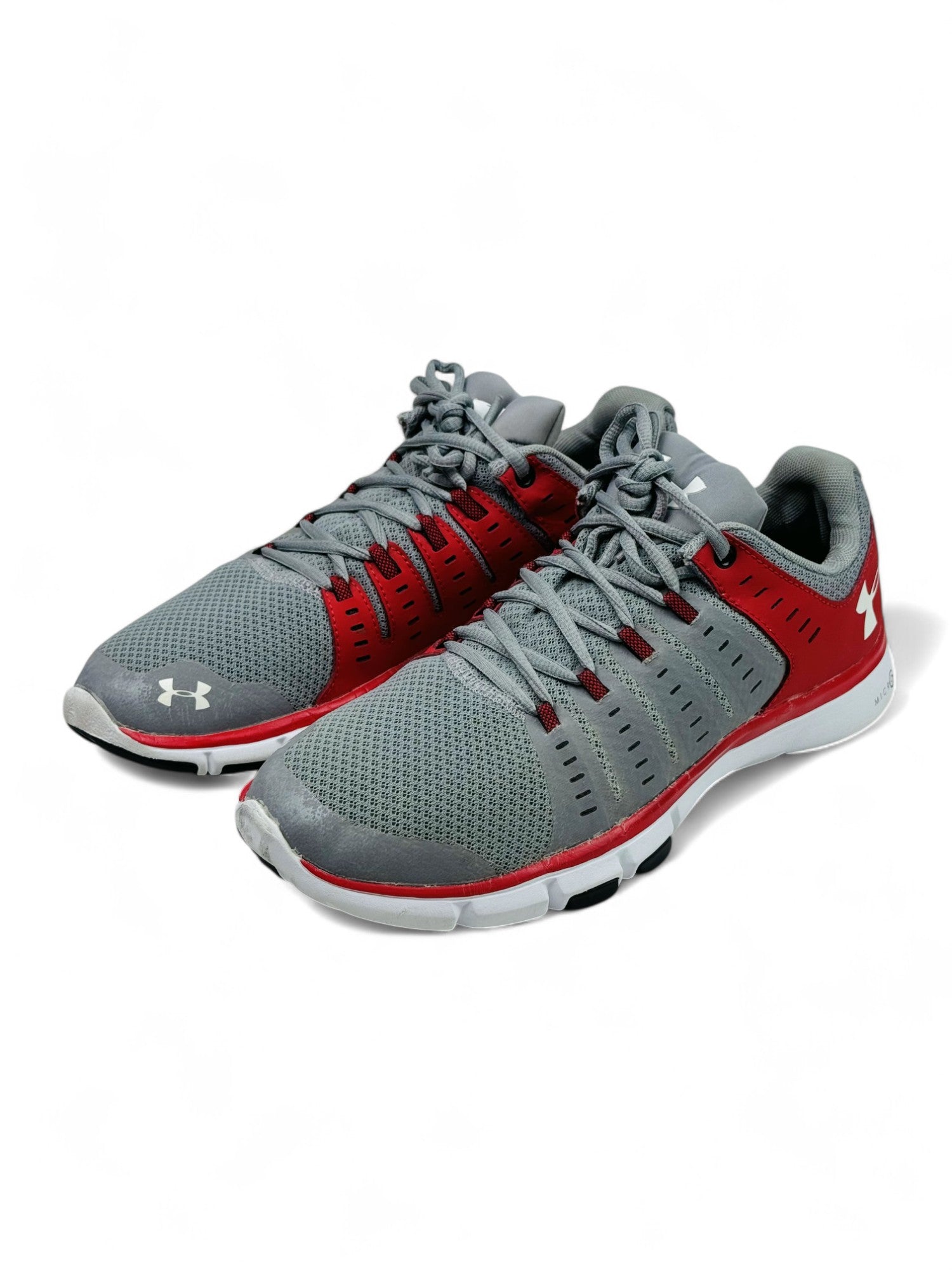 Under Armour ( EUR 43 UK 8.5 )