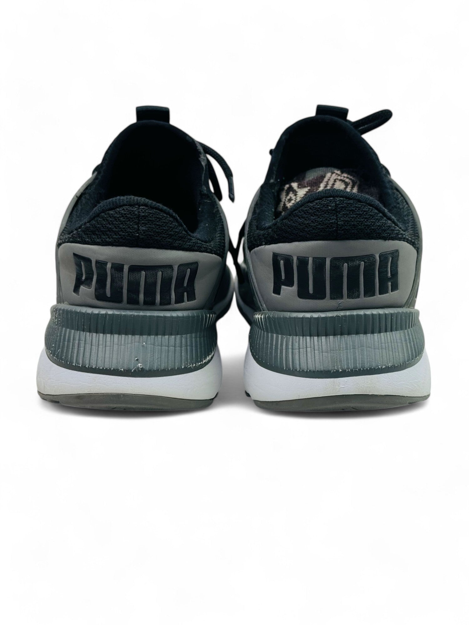 PUMA PACER FUTURE WIDE ( EUR 43 UK 9 )