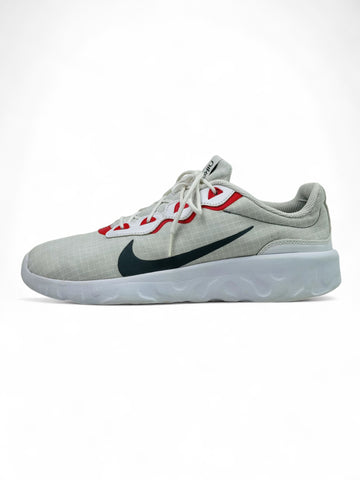 Nike ( EUR 42.5 UK 8 )