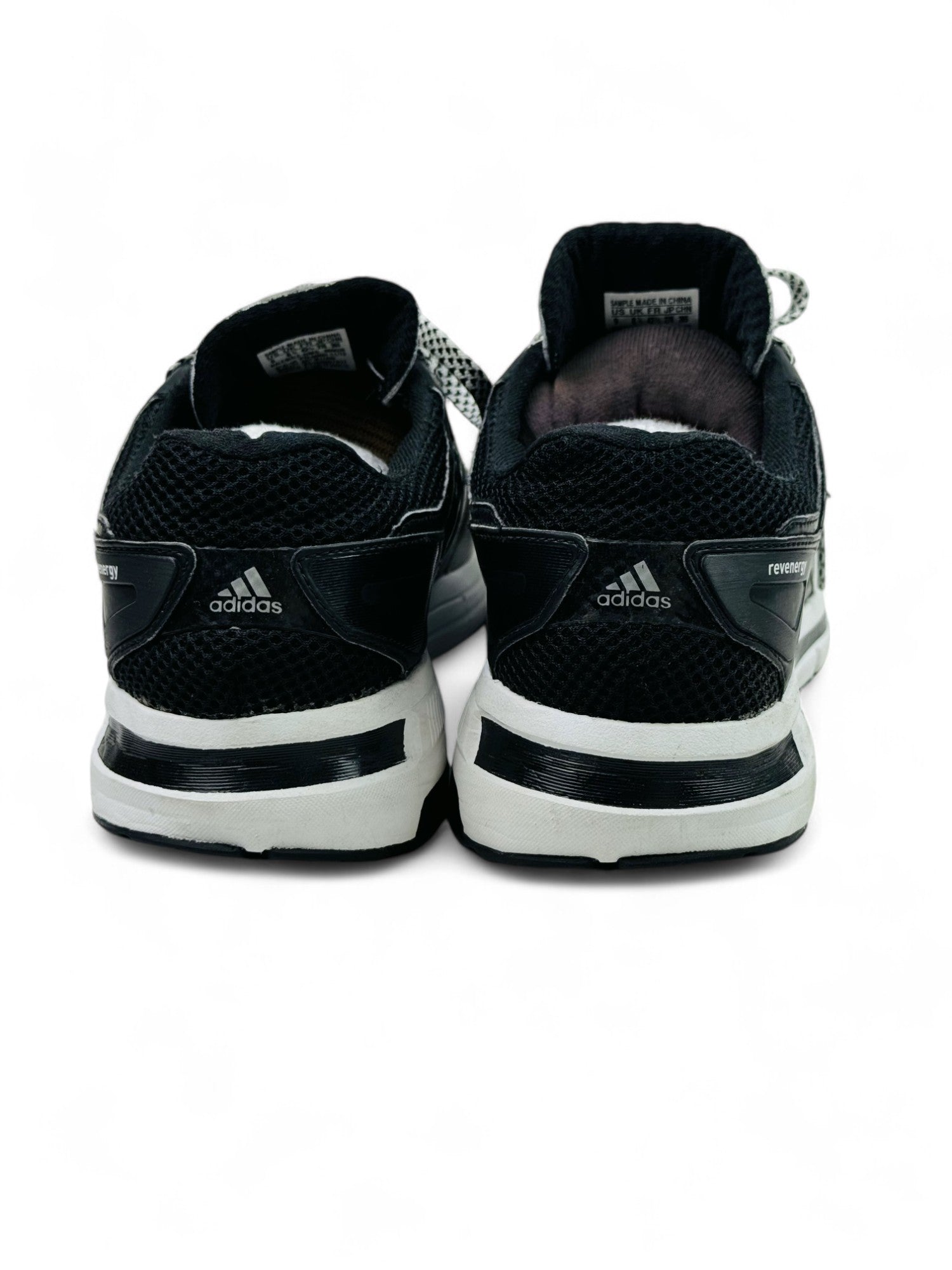 Adidas ( EUR 43 UK 8.5 )