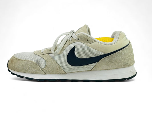 Nike MD Runner 2 (UK 12 EUR 47)