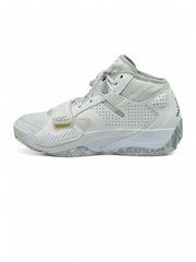 Jordan Zion 2 TB White Metallic Gold ( EUR 43 UK 8.5)