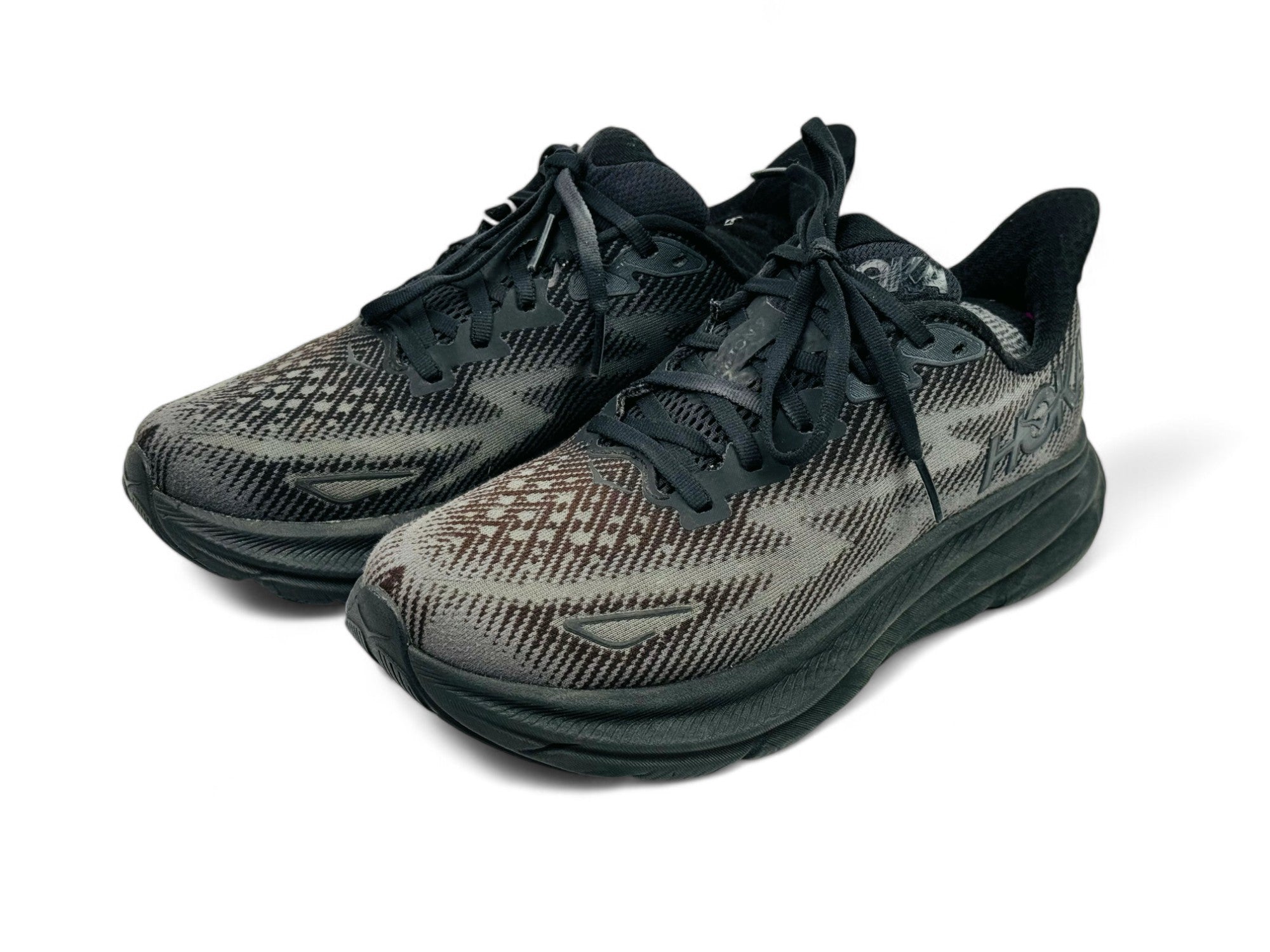 Hoka One One Clifton 9 Triple Black ( uk 6 EUR 40 )