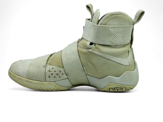 Nike LeBron Soldier 10 SFG Lux Bone (UK 9.5 EUR 44.5)