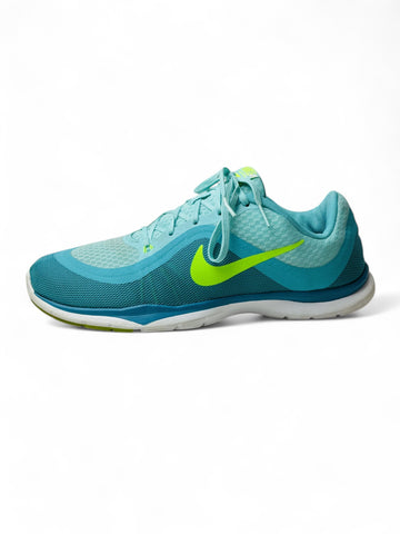 NIKE ( EUR 42 UK 7.5 )